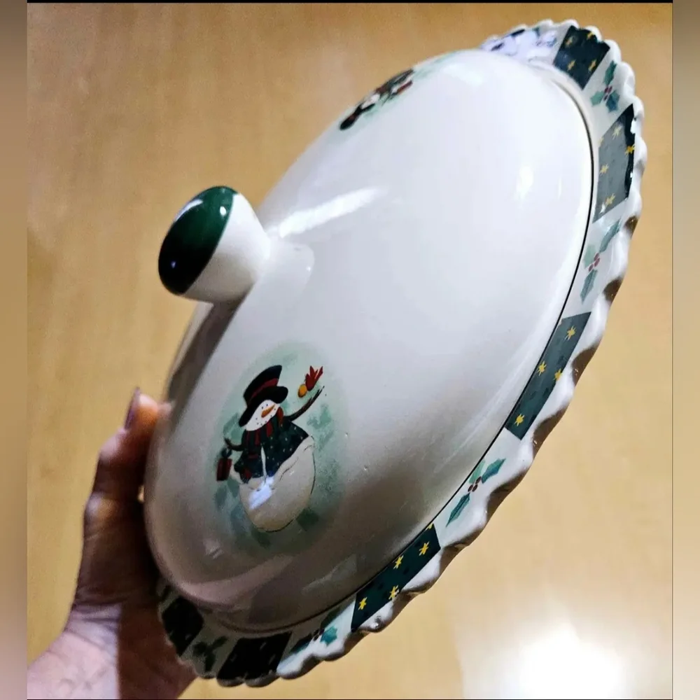 Vintage Ceramic Snowman Pie Plate with Cover 10.5